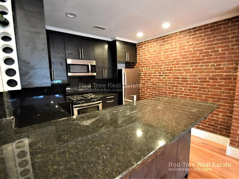 1616 Beacon St #5B — Photo 6