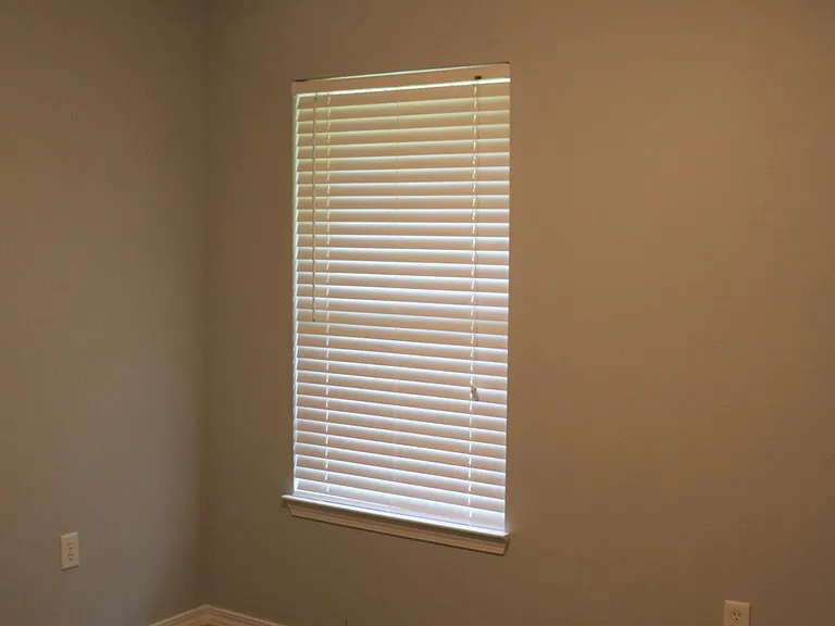 2110 Presidio St — Photo 11