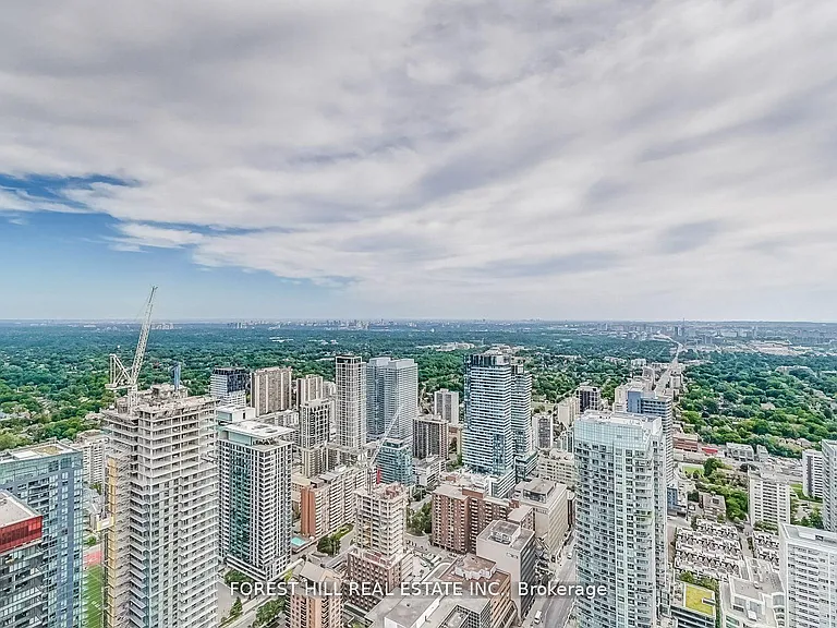 2221 Yonge St #5602 — Photo 24