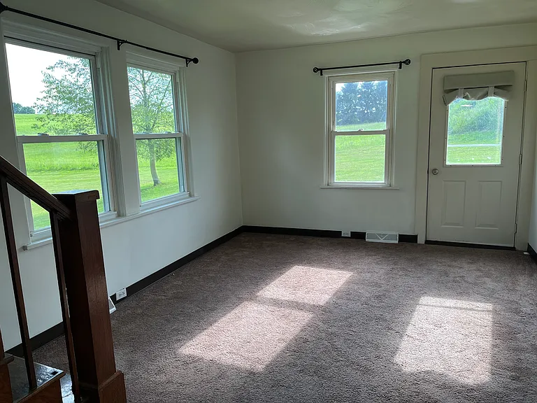 539 1/2 Scott Ridge Rd — Photo 11