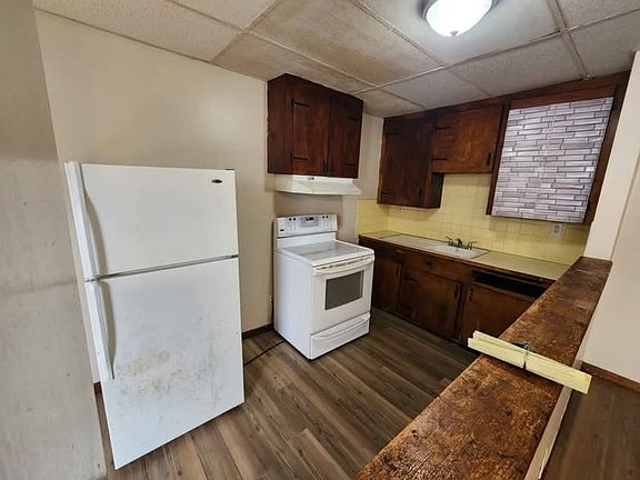 3rd image of 1130 E 9th St #11356635