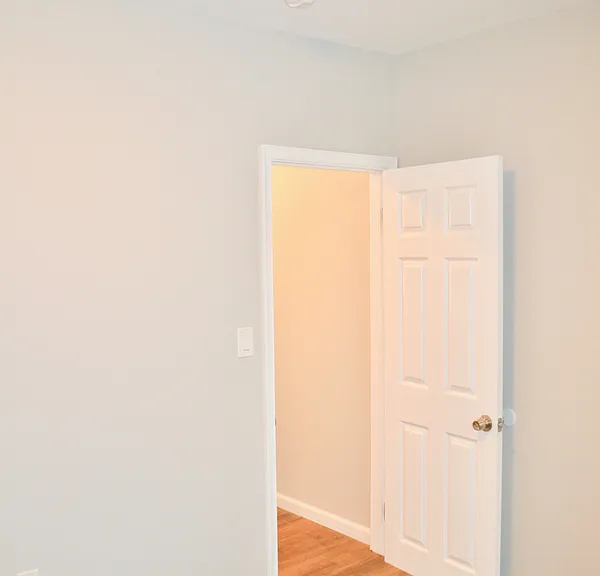 1444 N Edgewood St — Photo 17