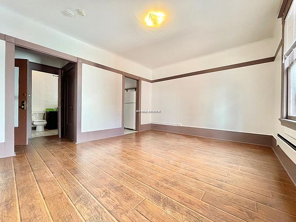 4th image of 930 Leavenworth St #8