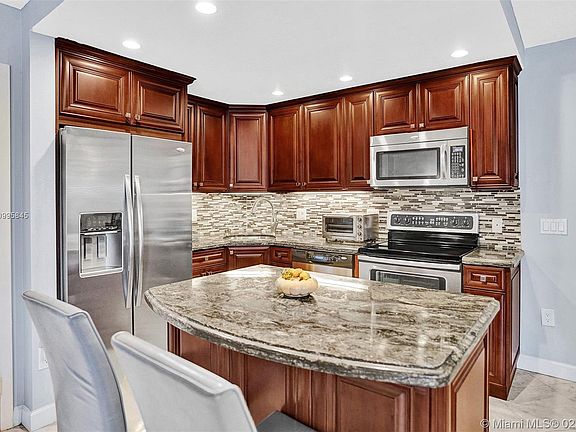 3rd image of 9979 N Belfort Cir #D106