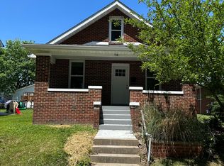 719 12th St, Highland, IL 62249