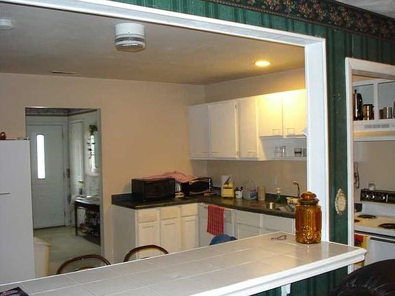 4th image of 5559 W Bertha St