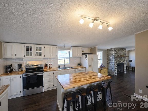 4th image of 265 Bane Rd