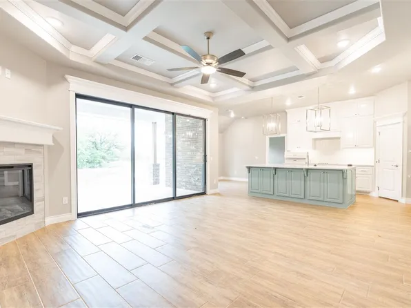 1714 E Moonlight Hollow Dr, Perkins, OK 74059