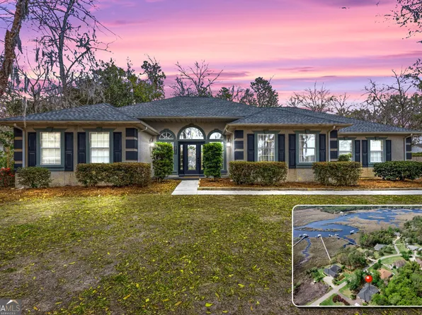 811 Riverview Dr W, Saint Marys, GA 31558