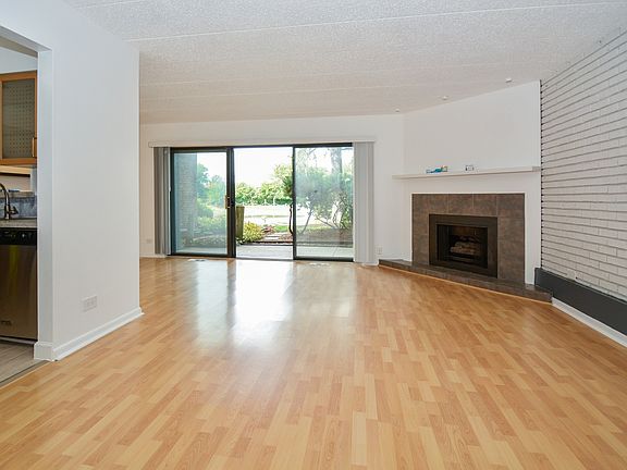 2nd image of 1312 Cass Ln W APT 102