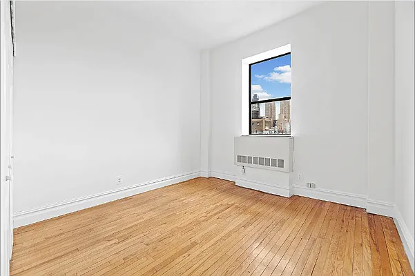 Rented by REAL New York | media 4