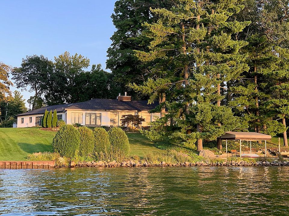 1st image of 626 Jennings Ln