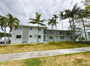 4590 SW 67th Ave APT 19, Miami, FL 33155