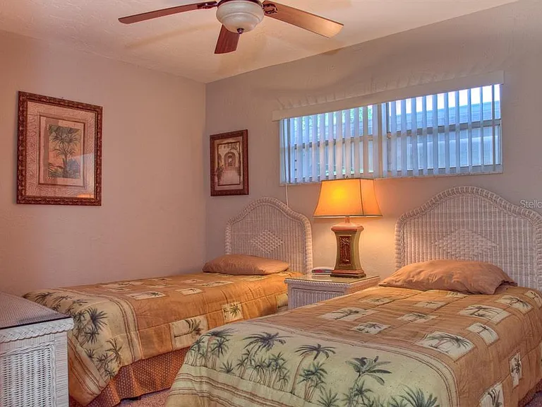 1250 N Portofino Dr #107MAR — Photo 19