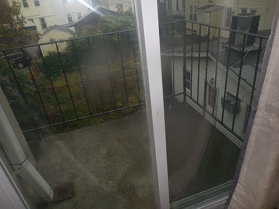 5th image of 16915 89th Ave #4-D