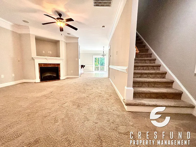 431 Georgetown Cir — Photo 5