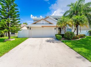 9761 SW 217th St, Cutler Bay, FL 33190