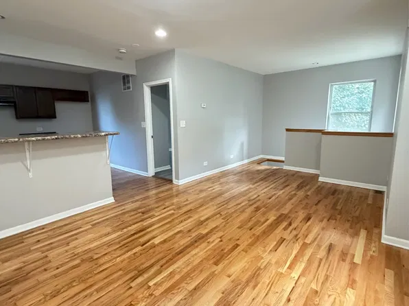 9118 S Dauphin Ave APT 1E, Chicago, IL 60619