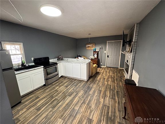 5th image of 1431 Parkamo Ave