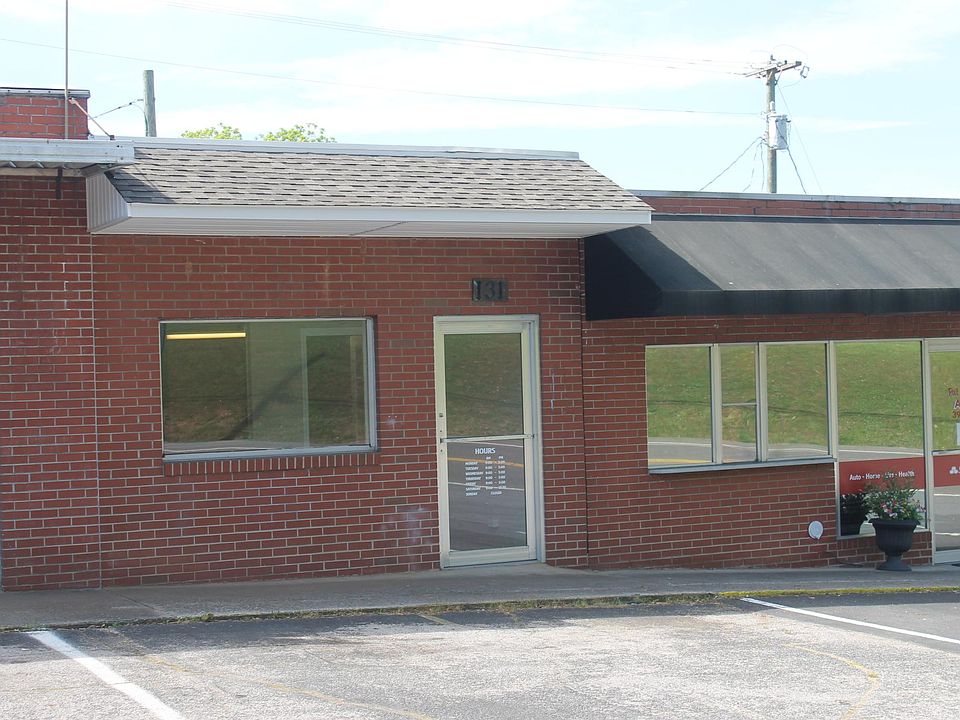 1st image of 131 E Meeting St