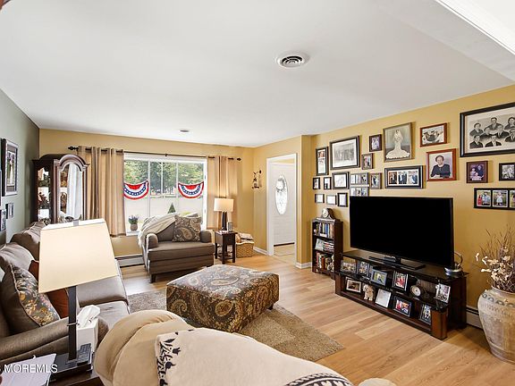 5th image of 90 Millbrook Drive