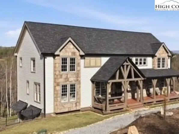 457 Autumn Leaf Way, Crumpler, NC 28617