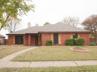 2302 Brookside Dr, Rowlett, TX 75088