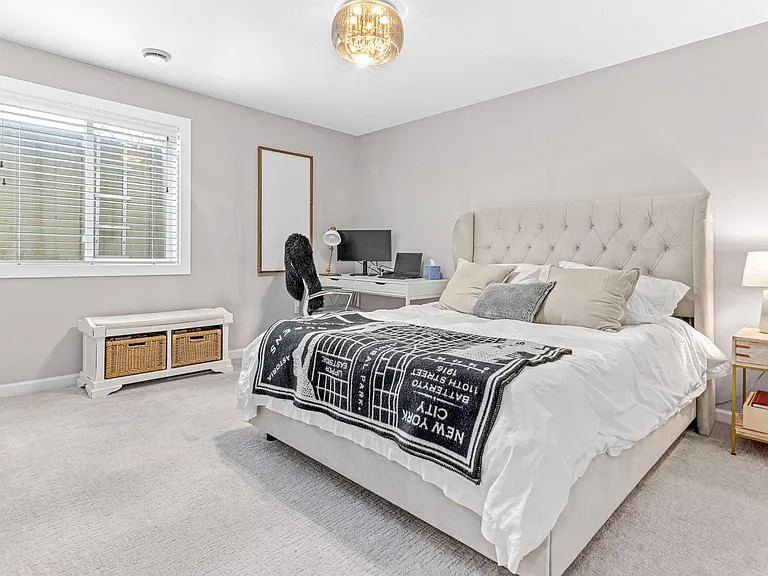 225 Paisley Ln — Photo 30