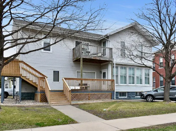 126 W 8th St, Winona, MN 55987