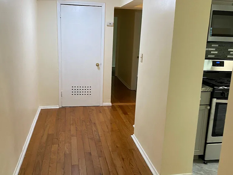 34 Wayne St #1 — Photo 17