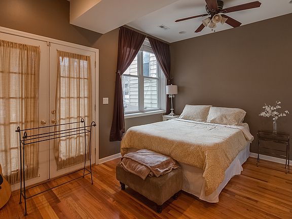 5th image of 2626 N Sawyer Ave APT 1