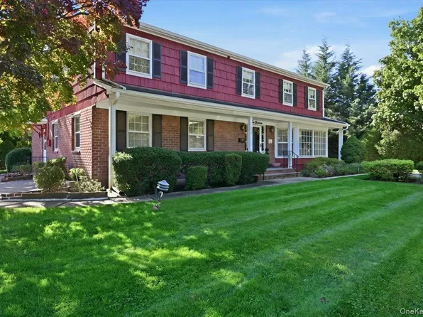 114 Cambridge Avenue, Garden City, NY 11530