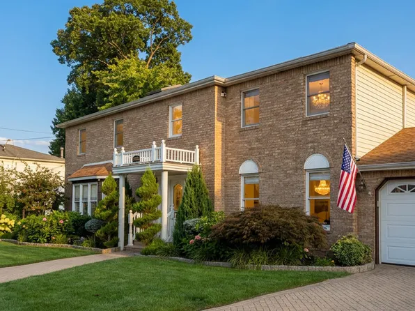 162 Rensselaer Ave, Staten Island, NY 10312