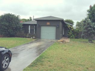 5401 Pine Tree Dr, Delray Beach, FL 33484