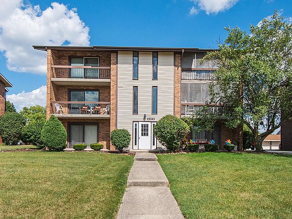 2nd image of 15343 Treetop Dr APT 3A