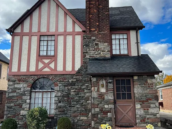 3640 204th St, Bayside, NY 11361