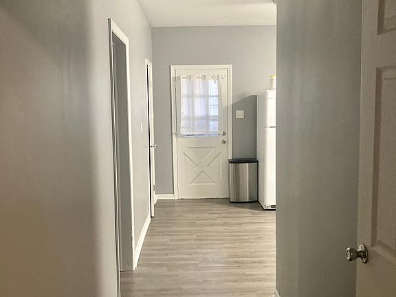 4th image of 2457 New York Ave #2