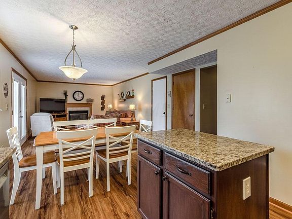 5th image of 8402 Bedlington Dr