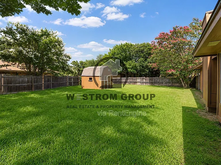 3501 Wentworth Dr — Photo 24