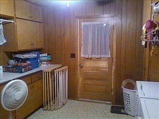 4th image of 226 Elm St
