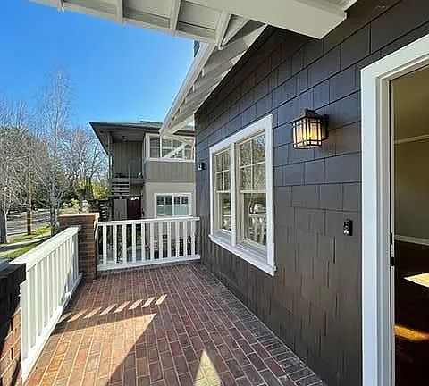 3rd image of 945 Paloma Ave #945
