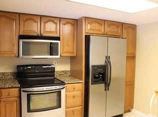 801 SW 113th Ave, Pembroke Pines, FL 33025