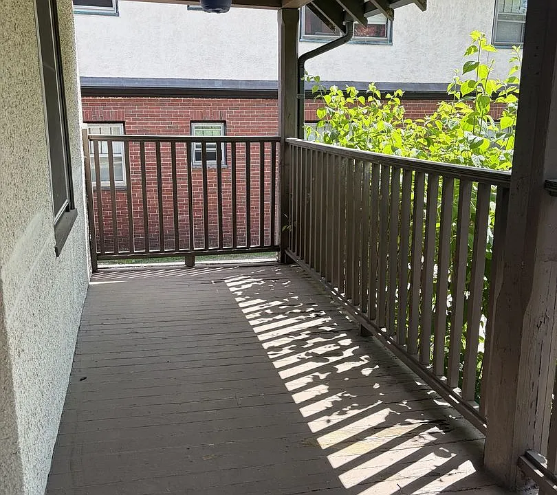 90 Mount Auburn St