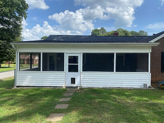 5th image of 401 Starke Dr