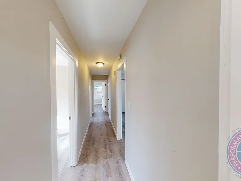 1234 NE Highland St — Photo 5