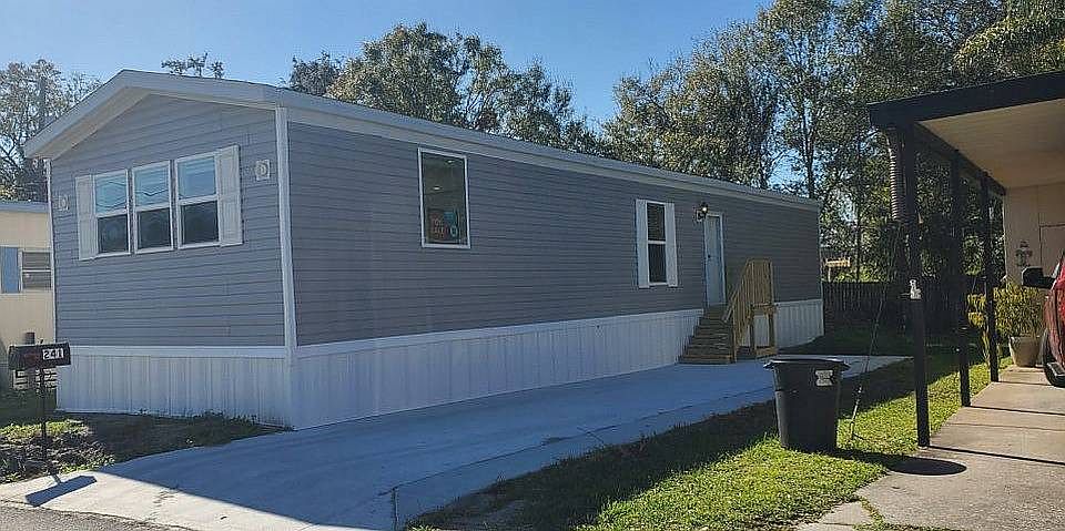 1st image of 241 Palm Dr