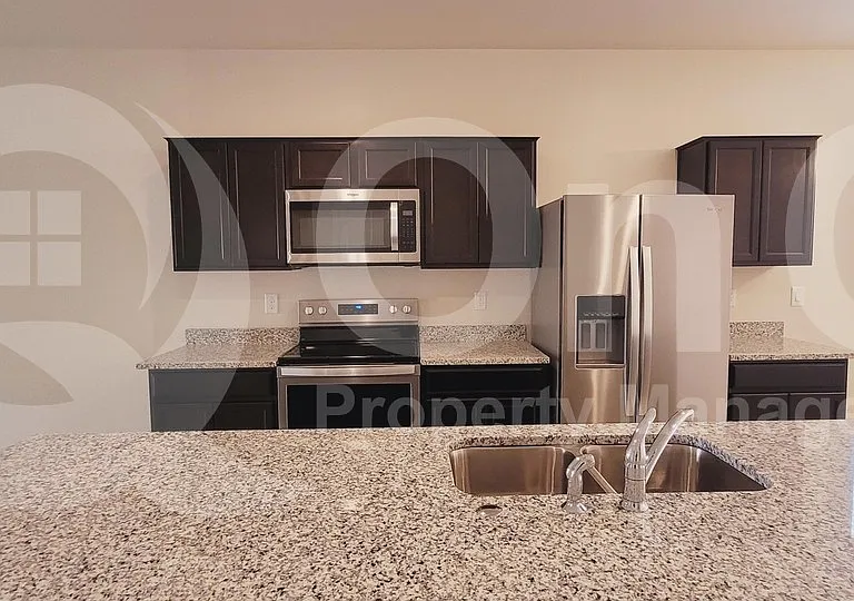1645 N Westfall Trl — Photo 3