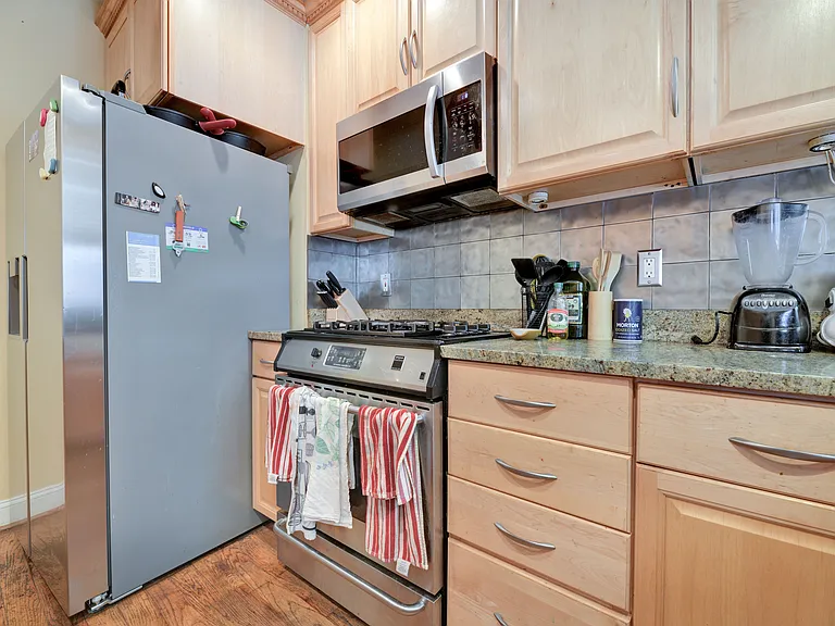 3415 Brown St NW — Photo 14