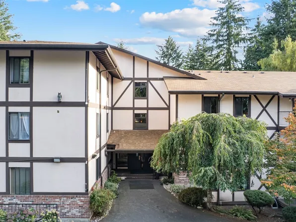 4501 Grandview Drive W #T313, University Place, WA 98466