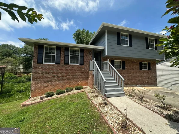 1926 Old Rex Morrow Rd, Morrow, GA 30260